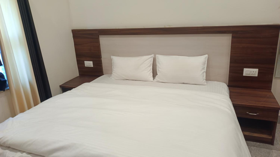 Bedroom 1, The Sasvat Asraya, Garhwal