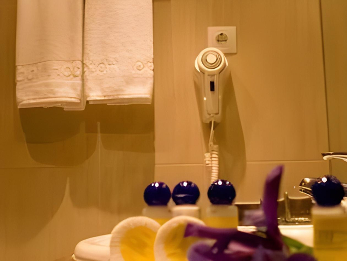 Bathroom 3, Essence Hotel Boutique by Don Paquito, Málaga
