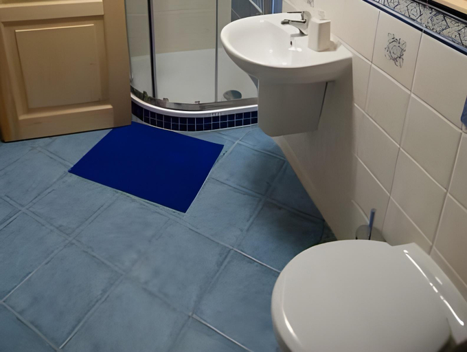 Bathroom 2, Apartman-Hotel Jitravsky Dvorec, Liberec