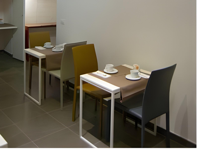 Food & Drinks 5, Hotel Santa Brigida, Napoli