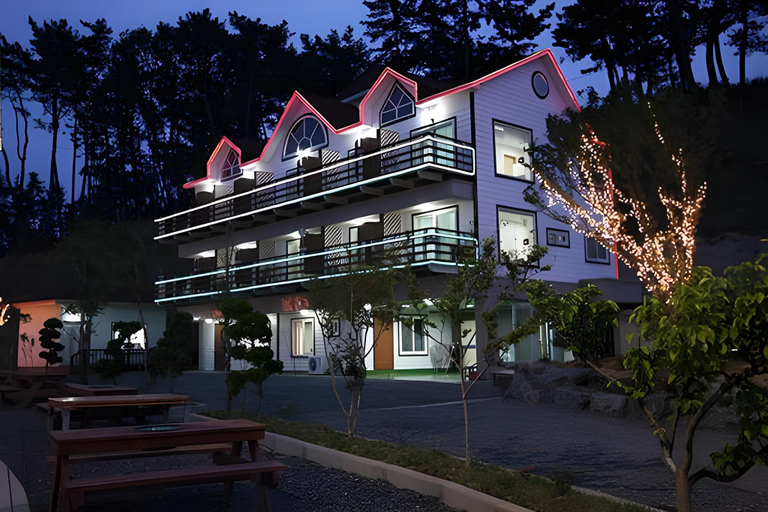 Exterior & Views 1, Blue Heights, Boryeong