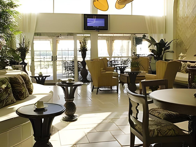 Public Area 2, Bayfront Inn 5th Avenue, Collier