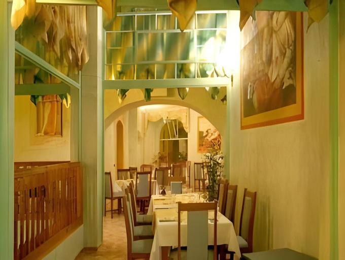 Food & Drinks 4, Palac U Kocku, Praha 1