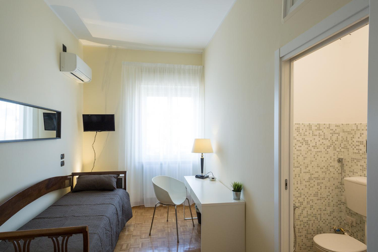 Bathroom 3, Camere Pallotta, Macerata