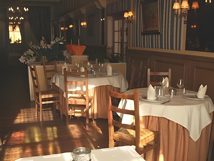 Food & Drinks 4, Logis Hotel & Restaurant - Le Mouton Blanc, Nord