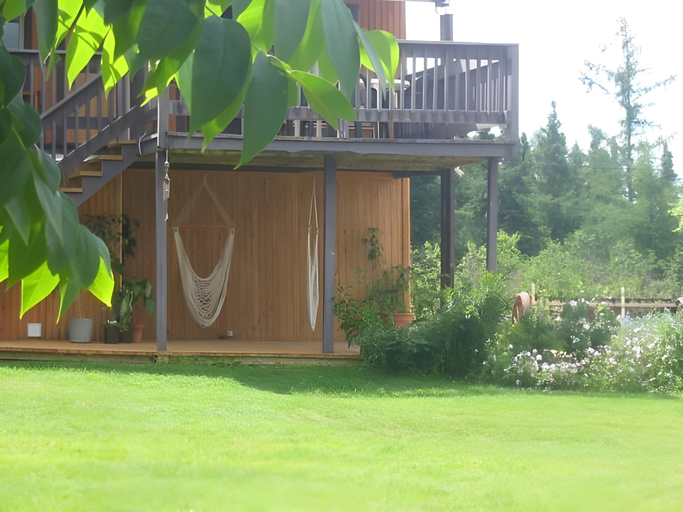Others 5, L'Aubergine, Charlevoix