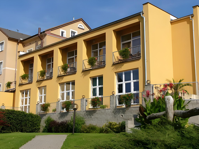 Others 4, Hotel Karel IV., Semily