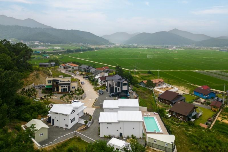 Others 3, Gyeongju Hills Pension, Gyeongju