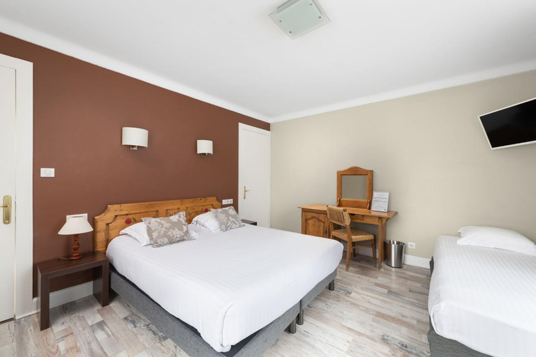 Bedroom 2, Hotel De La Paix, Vosges