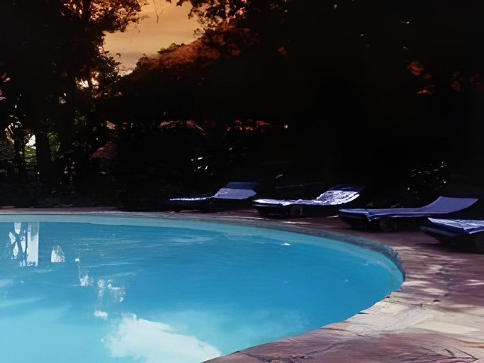 Sport & Beauty 5, Mara Intrepids Tented Camp, Narok West