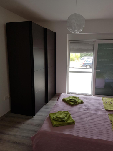 Others 5, Apartments Nogic, Vodnjan