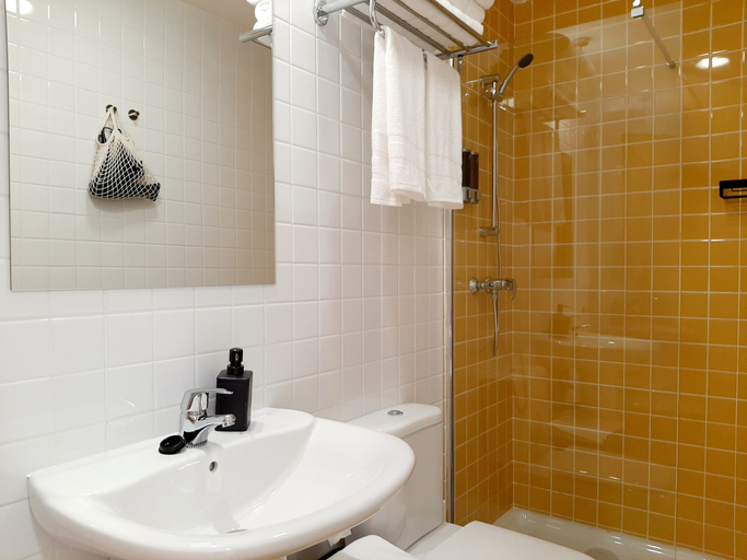 Bathroom 4, Apartamentos Candelario by gaiarooms, Salamanca