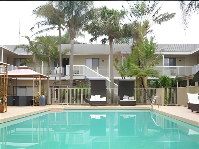 Sport & Beauty 4, Blue Pacific Motel, Lake Macquarie - East