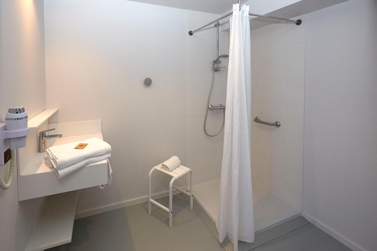 Bathroom 3, Coto Hotel, Côte-d'Or