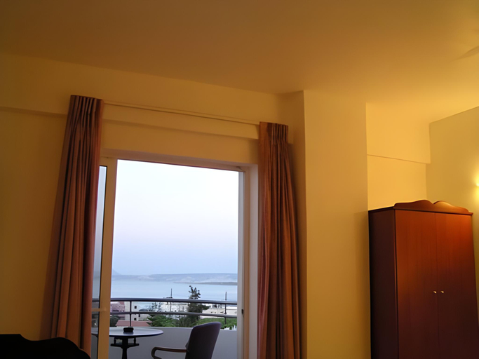 Others 5, Dore Hotel, Crete