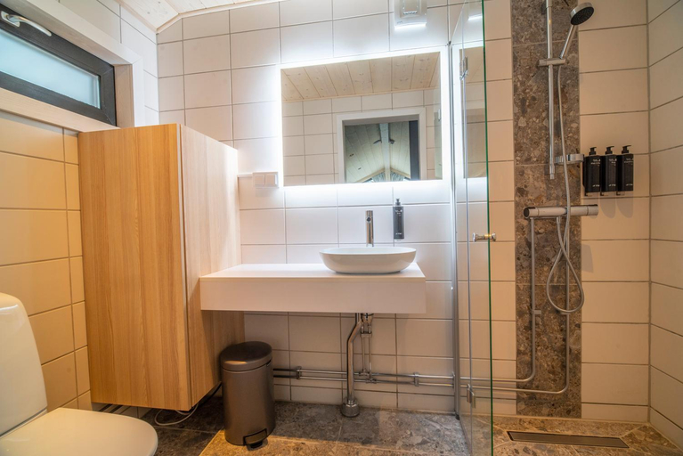 Bathroom, Lapland View Lodge, Övertorneå