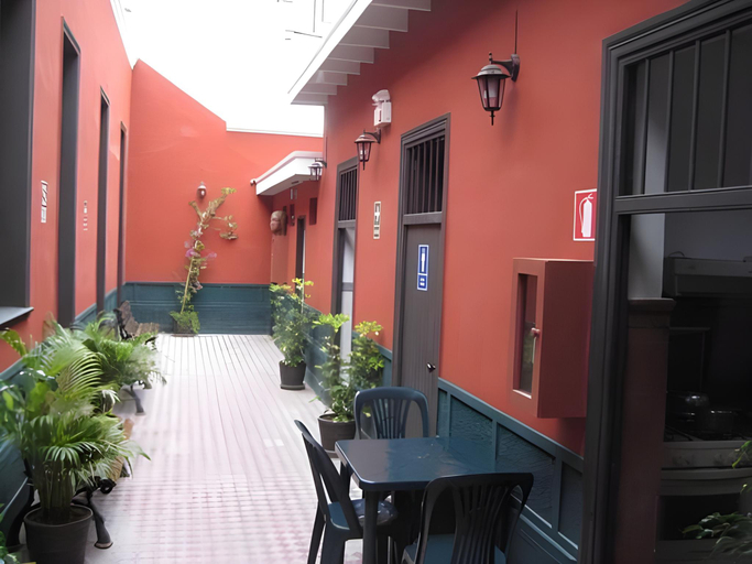 Others 2, KACLLA, The Healing Dog Hostel, Lima