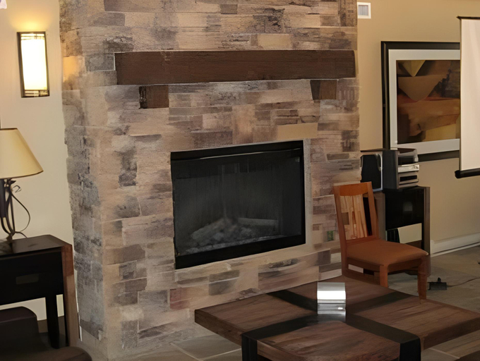 Others 4, Palliser Lodge — Bellstar Hotels & Resorts, Columbia-Shuswap