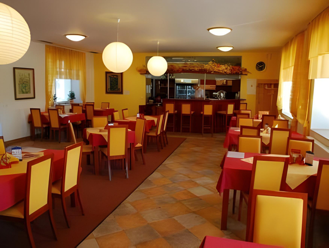 Food & Drinks 5, Hotel SENIMO, Olomouc