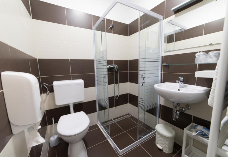 Bathroom, Port etterem&panzio, Fonyód