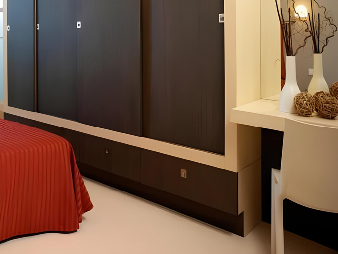 Bedroom 2, Hotel Commodore, Rimini