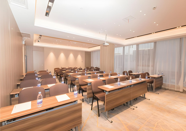 Business Facilities 16