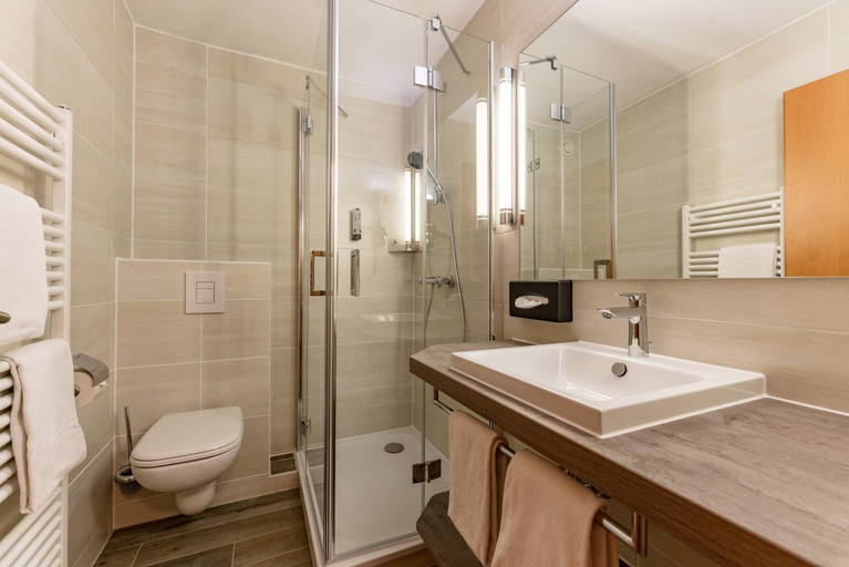 Bathroom 3, Hotel Hierzegger, Liezen