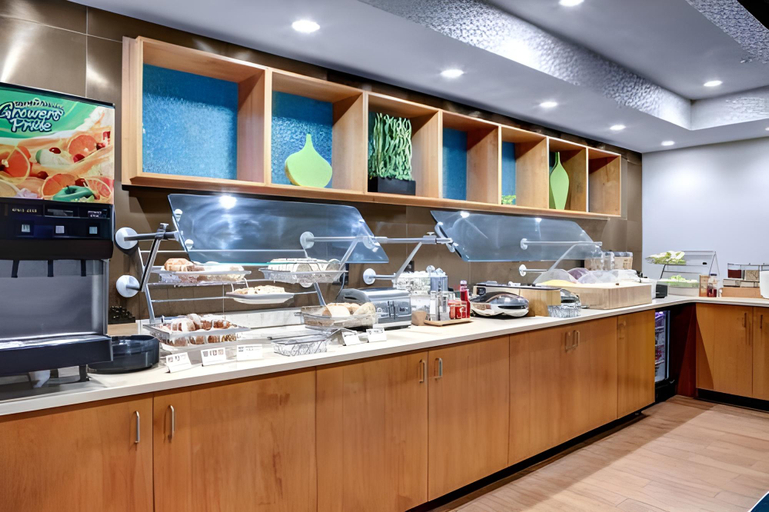 Food & Drinks 5, Kings Inn & Suites Mason, Warren