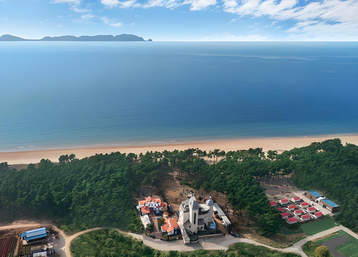 Others 2, Taean Elmar Pension, Taean
