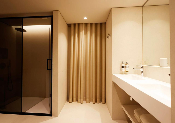Bedroom 21