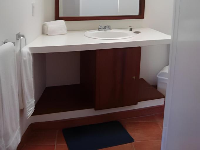 Bathroom 2, Hotel Posada Santa Rita, Mascota