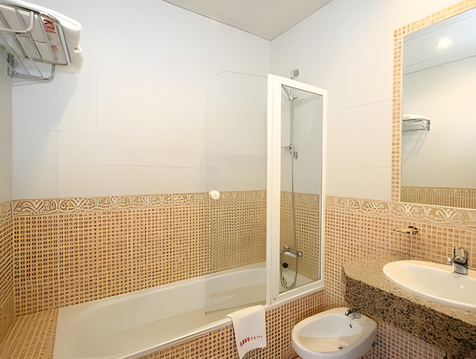 Bathroom 3, Hotel Tribuna, Málaga