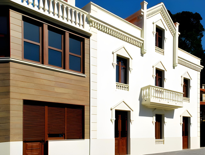 Exterior & Views