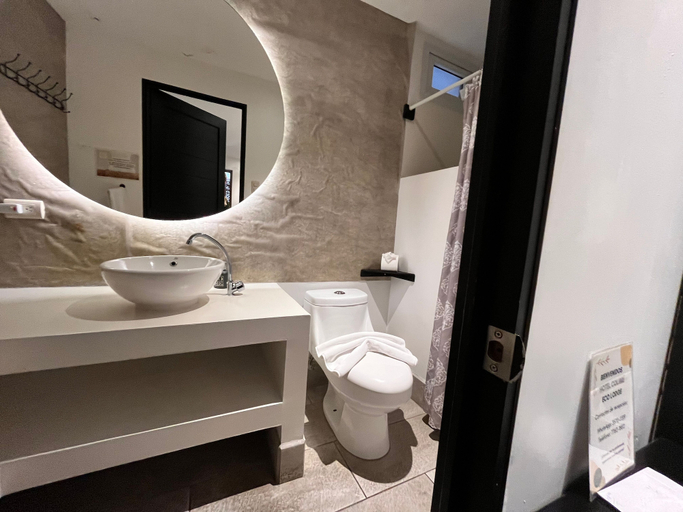 Bathroom 3, Hotel Colibrí Eco Lodge, Panajachel