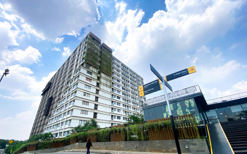 Exterior & Views, Comfortable Studio Room at LRT City Jatibening By Travelio, Bekasi