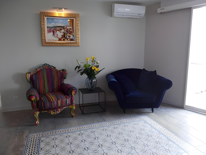Public Area 3, Hôtel Au Bon Coin, Pyrénées-Atlantiques