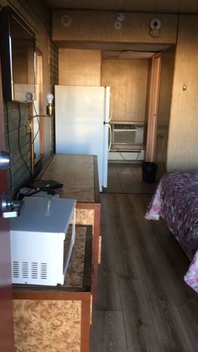 Bedroom 3, Dorchester Motel, Wayne