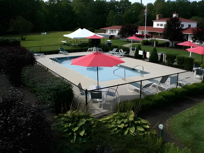 Others 5, Anchorage Inn Rochester, Strafford