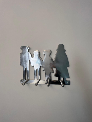 Others 5, EVA affittacamere, La Spezia