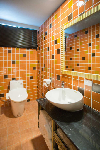 Bathroom 4
