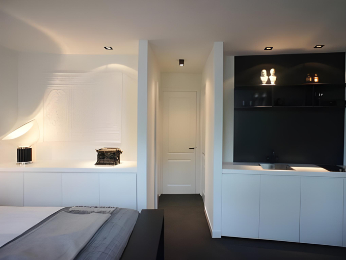 Others 4, House of Amstel, Amsterdam