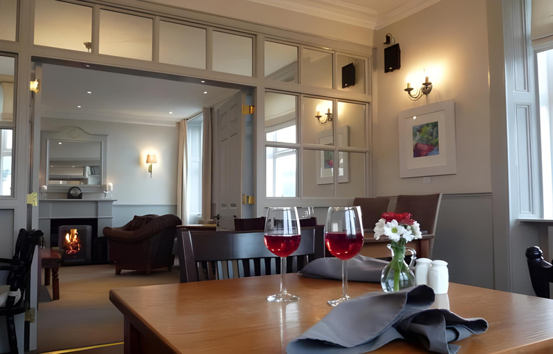 Food & Drinks 4, Glenisle Hotel, North Ayrshire