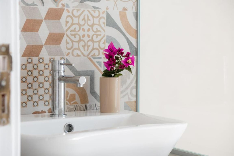 Bathroom 4, GuestReady - Quiet house & heated pool w sea view, Calheta