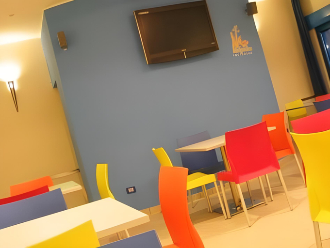 Food & Drinks, Residence Miljunka, Messina