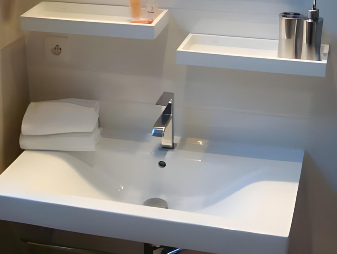 Bathroom 4, L'Appart de la Course, Gironde