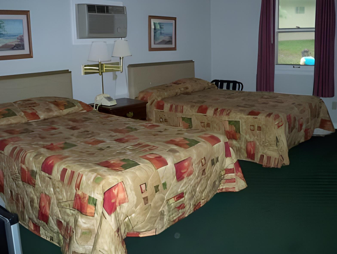 Bedroom 2, Penns Woods Inn Manheim, Lancaster