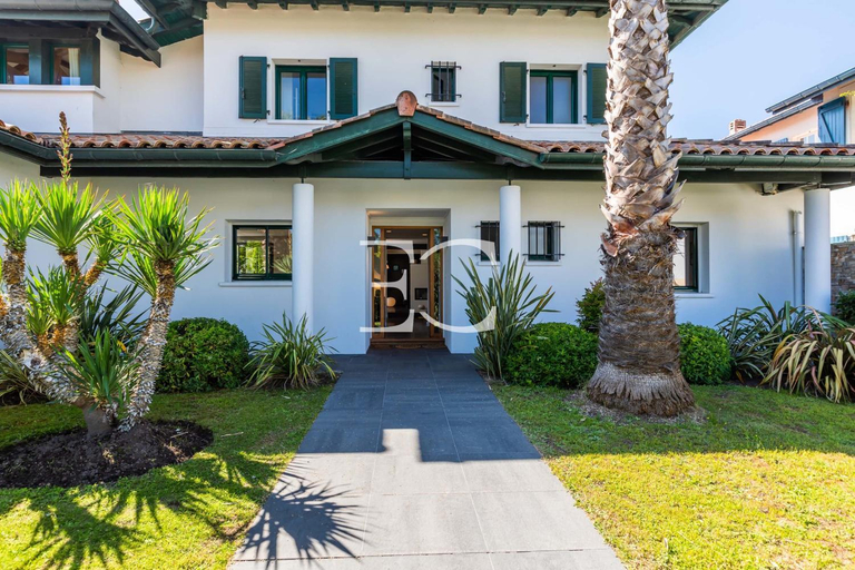PROMO - Easy Cles- Amazing Villa heated pool AC, Pyrénées-Atlantiques