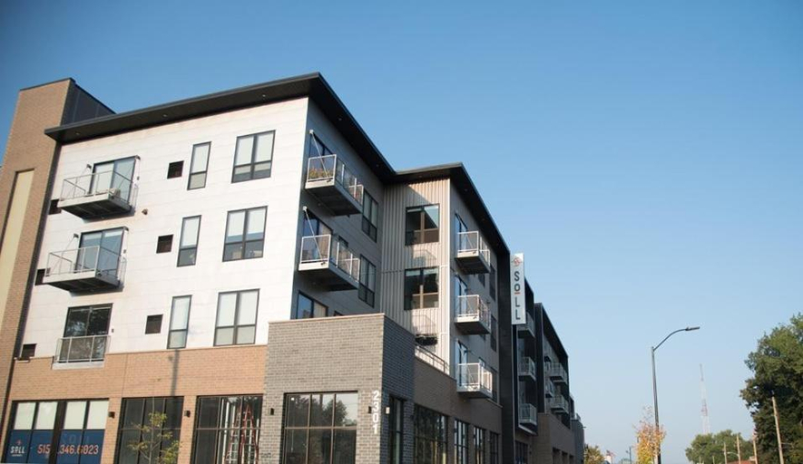 Sleepover Iconic Des Moines Apartments, Polk