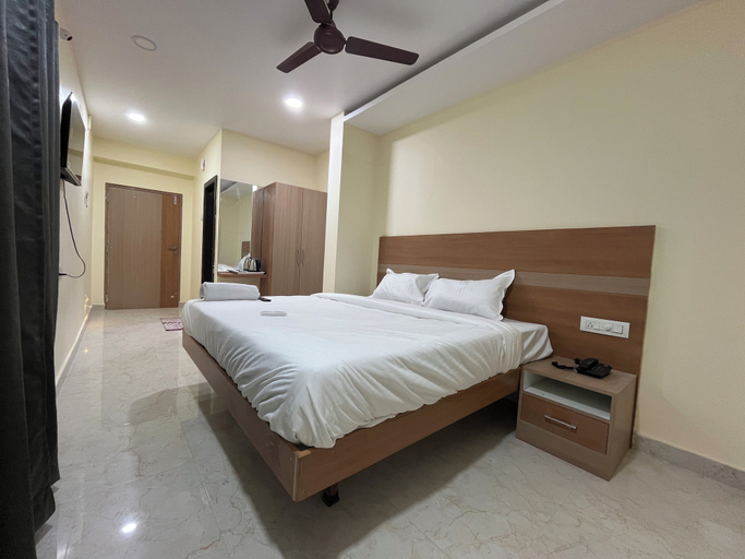 Bedroom 2, Hotel Elite Swagath Grand, Hyderabad