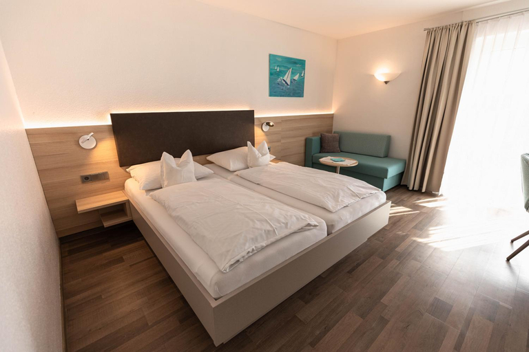 Bedroom, Hotel Christine, Konstanz